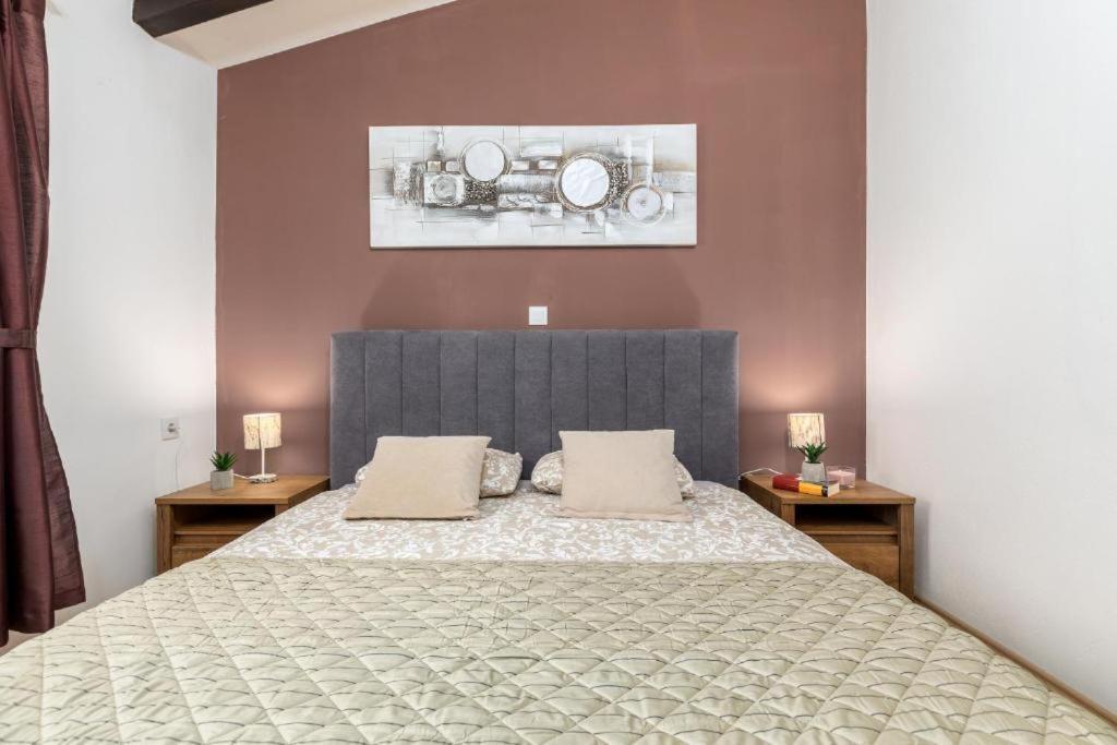 Apartment Mladenka Пула Екстер'єр фото