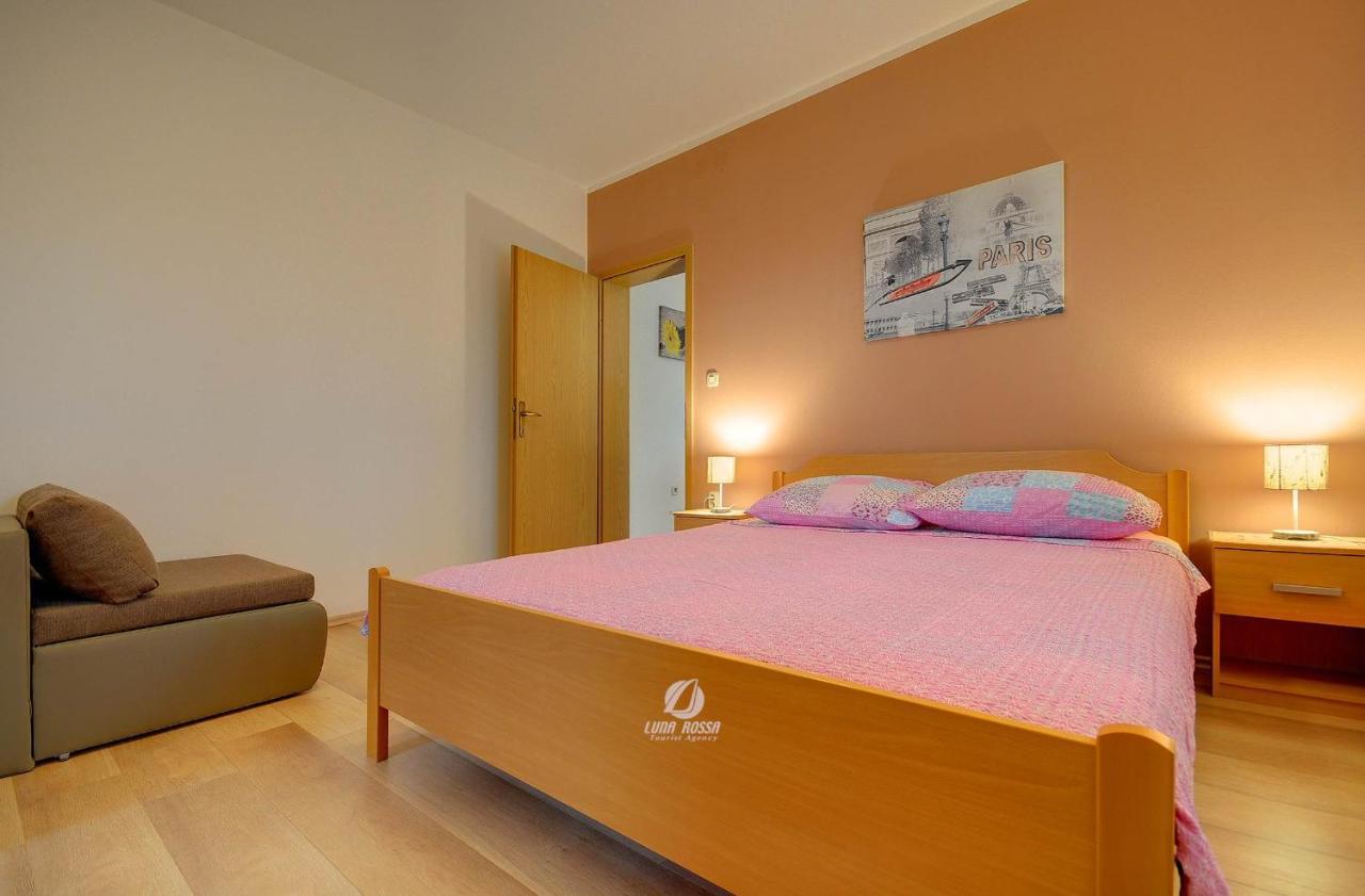 Apartment Mladenka Пула Екстер'єр фото