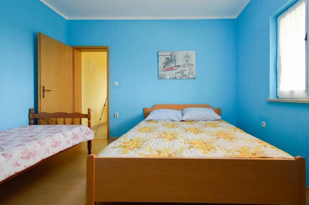 Apartment Mladenka Пула Екстер'єр фото